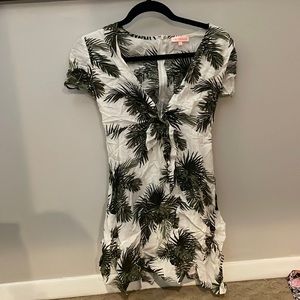 Tropical print dress with adjustable knot in front